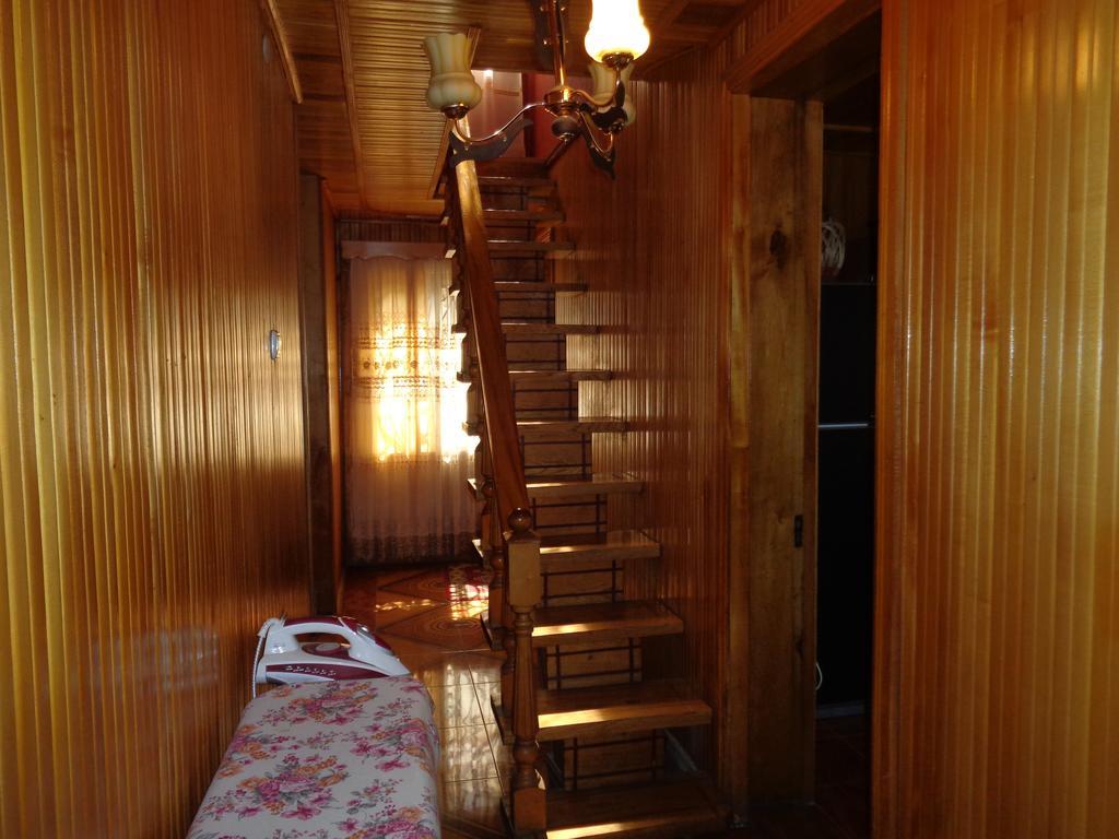 Guest House Levan II Dadiani زوغديدي المظهر الخارجي الصورة